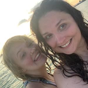 Meet your Posher, Sheena